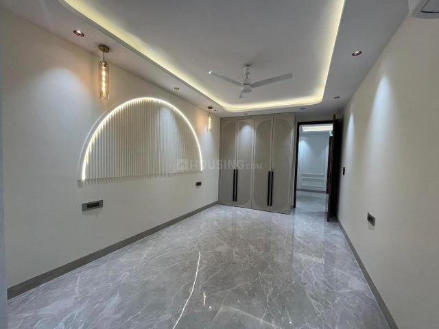4 BHK Apartment in Vasant Kunj for resale New Delhi. The reference number is 20984461