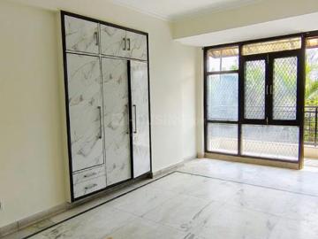 4 BHK Apartment in Vasant Kunj for resale New Delhi. The reference number is 20313326