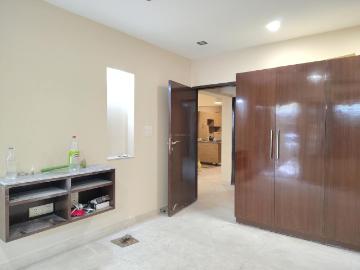 4 BHK Apartment in Vasant Kunj for resale New Delhi. The reference number is 20372507