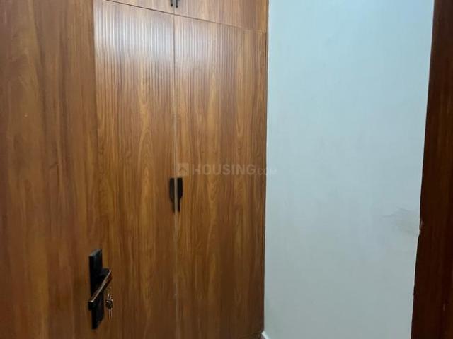 4 BHK Apartment in Vasant Kunj for resale New Delhi. The reference number is 21128183