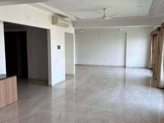 4 BHK Apartment in Vastrapur for rent Ahmedabad. The reference number is 19644977