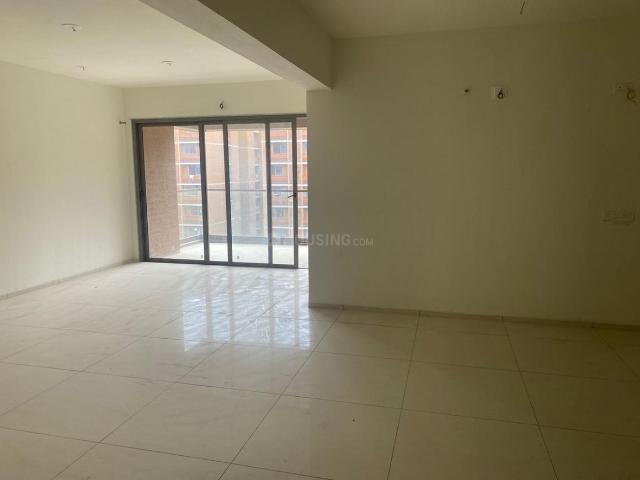 4 BHK Apartment in Vastrapur for rent Ahmedabad. The reference number is 20653275