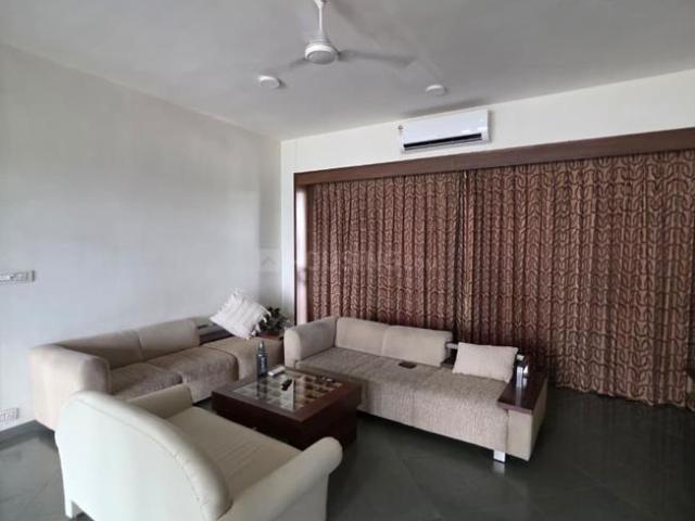 4 BHK Apartment in Vastrapur for rent Ahmedabad. The reference number is 20657497