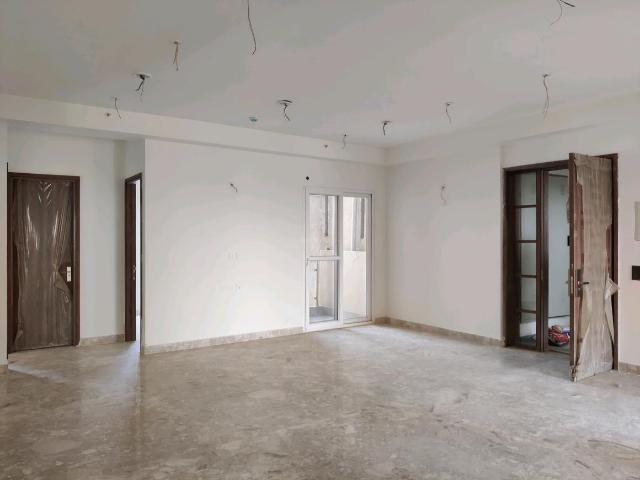 4 BHK Apartment in Vasundhara for resale Ghaziabad. The reference number is 19091529