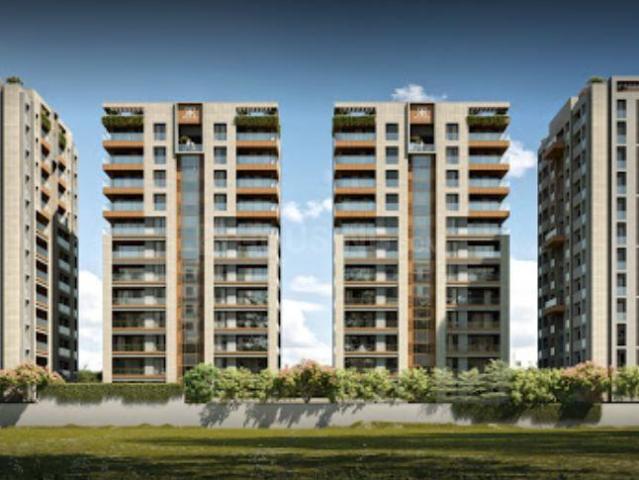 4 BHK Apartment in Vesu for rent Surat. The reference number is 18731447