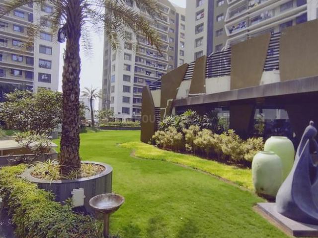 4 BHK Apartment in Vesu for rent Surat. The reference number is 19063227