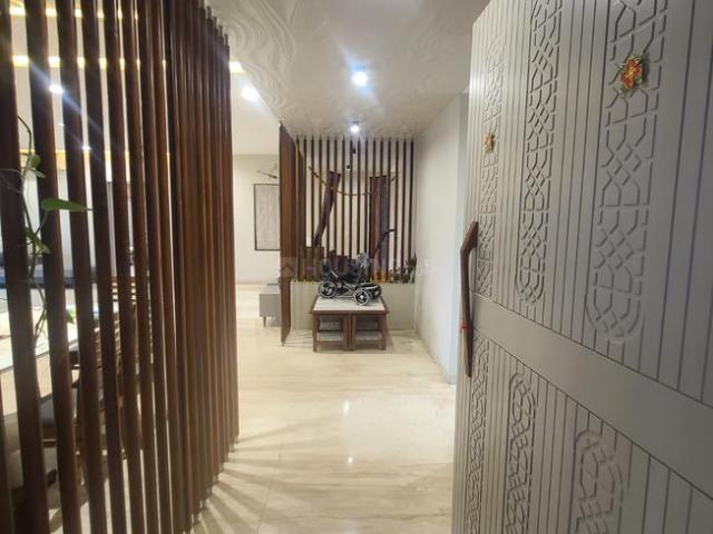 4 BHK Apartment in Vesu for rent Surat. The reference number is 19166207