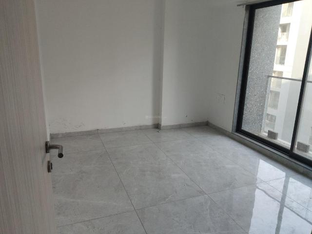 4 BHK Apartment in Vesu for rent Surat. The reference number is 20360871
