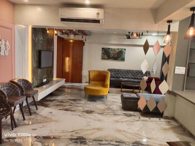 4 BHK Apartment in Vesu for rent Surat. The reference number is 20479794