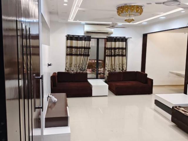 4 BHK Apartment in Vesu for resale Surat. The reference number is 19847658
