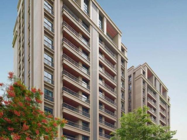 4 BHK Apartment in Vesu for resale Surat. The reference number is 10864529