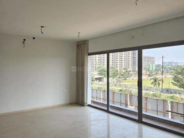 4 BHK Apartment in Vesu for resale Surat. The reference number is 13284203