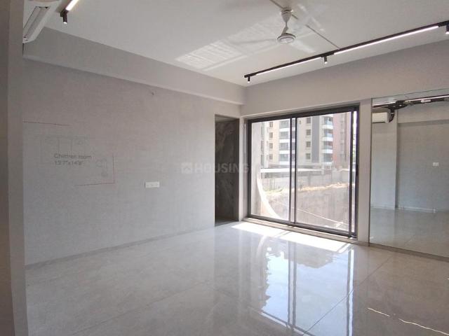 4 BHK Apartment in Vesu for resale Surat. The reference number is 20060637