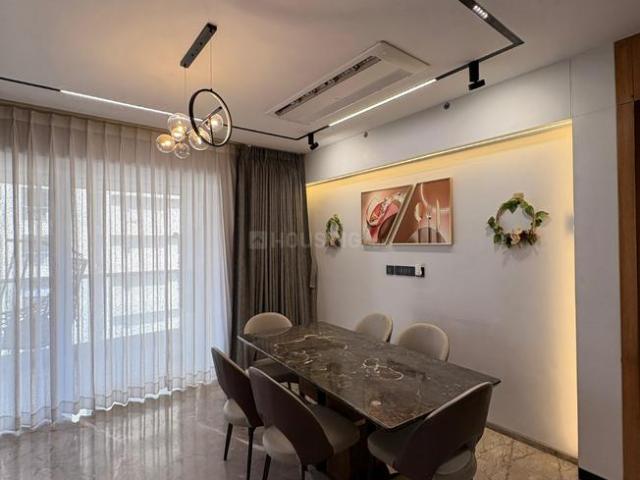 4 BHK Apartment in Vesu for resale Surat. The reference number is 20088458