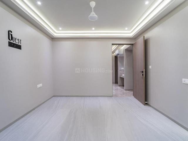 4 BHK Apartment in Vesu for resale Surat. The reference number is 20162972
