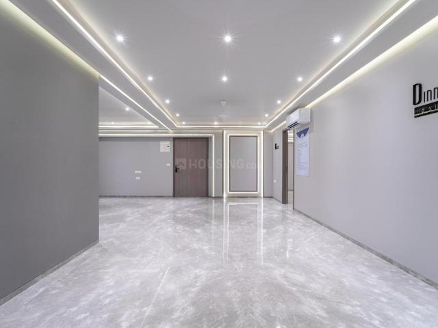 4 BHK Apartment in Vesu for resale Surat. The reference number is 20162983