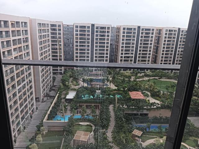 4 BHK Apartment in Vesu for resale Surat. The reference number is 21001333