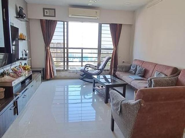 4 BHK Apartment in Vile Parle West for rent Mumbai. The reference number is 20702287