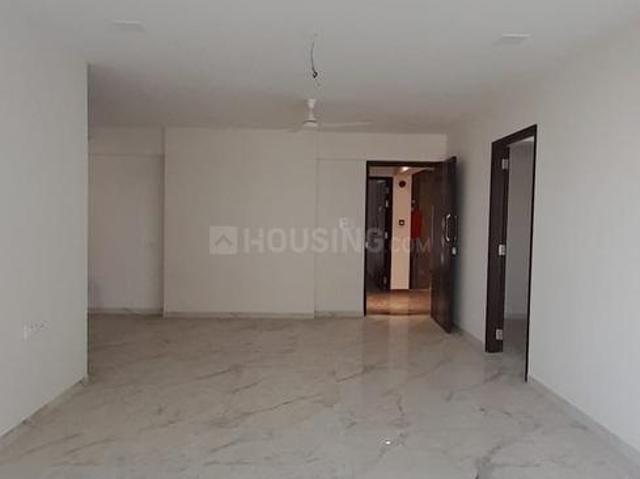 4 BHK Apartment in Vile Parle West for resale Mumbai. The reference number is 21121497