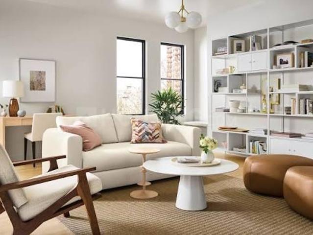 4 BHK Apartment in Vile Parle West for resale Mumbai. The reference number is 21153252