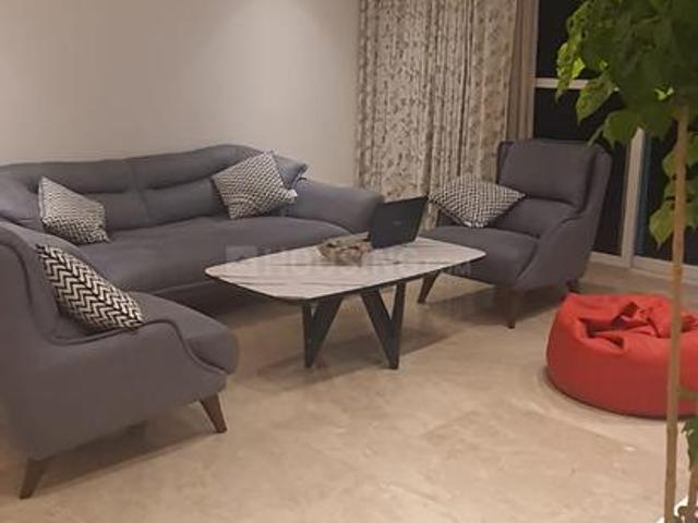 4 BHK Apartment in Vyttila for rent Kochi. The reference number is 21225497