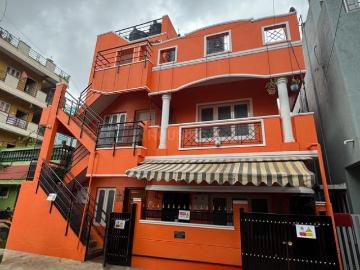 4 BHK Duplex in Cox Town for rent Bengaluru. The reference number is 20007171