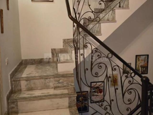 4 BHK Duplex in Alaknanda for resale New Delhi. The reference number is 19968788