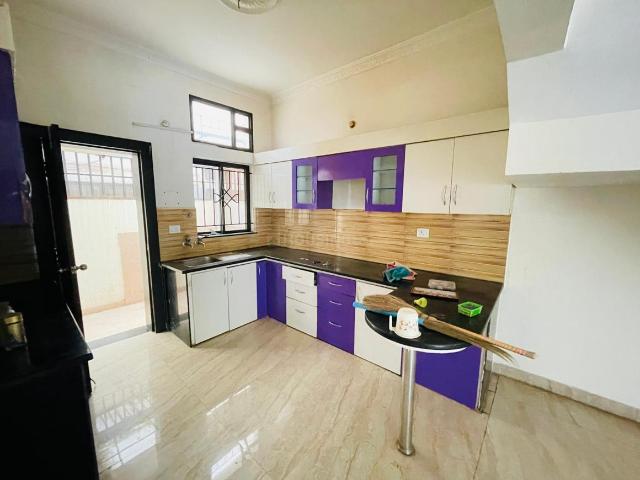 4 BHK Duplex in Bawadiya Kalan for rent Bhopal. The reference number is 19685769
