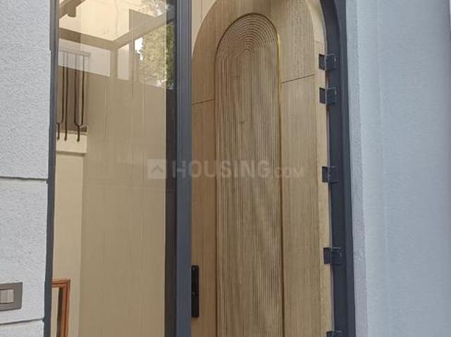 4 BHK Duplex in Greater Kailash I for rent New Delhi. The reference number is 21030547