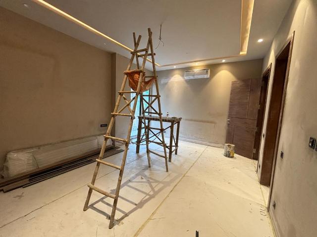 4 BHK Duplex in Gulmohar Park for resale New Delhi. The reference number is 19142048