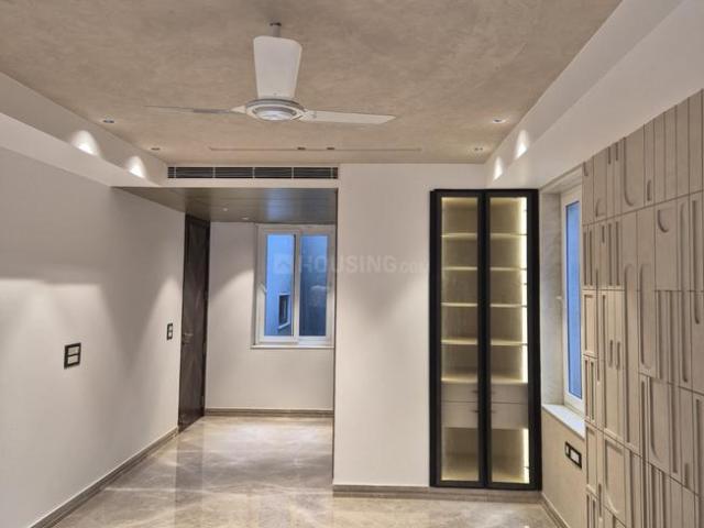 4 BHK Duplex in Defence Colony for resale New Delhi. The reference number is 21329359