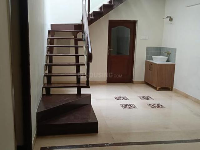 4 BHK Duplex in Kottivakkam for rent Chennai. The reference number is 20907999