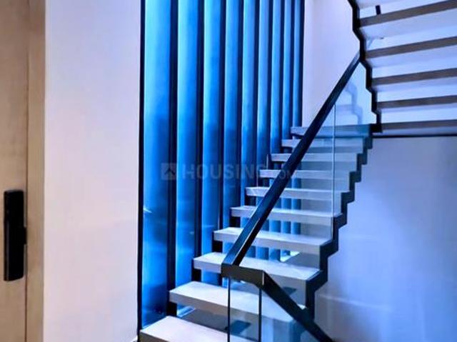 4 BHK Duplex in Kailash Colony for resale New Delhi. The reference number is 19064719