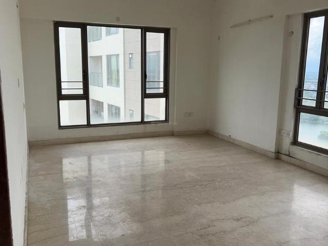 4 BHK Duplex in Kankurgachi for resale Kolkata. The reference number is 20743461