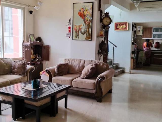 4 BHK Duplex in Kharadi for rent Pune. The reference number is 20868105