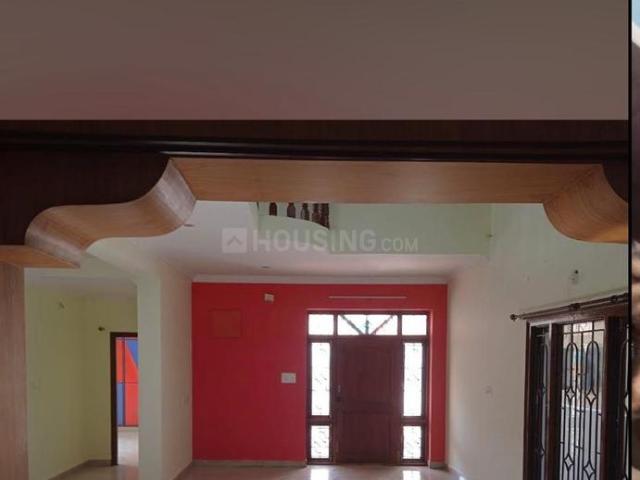 4 BHK Duplex in Kukatpally for rent Hyderabad. The reference number is 21012385
