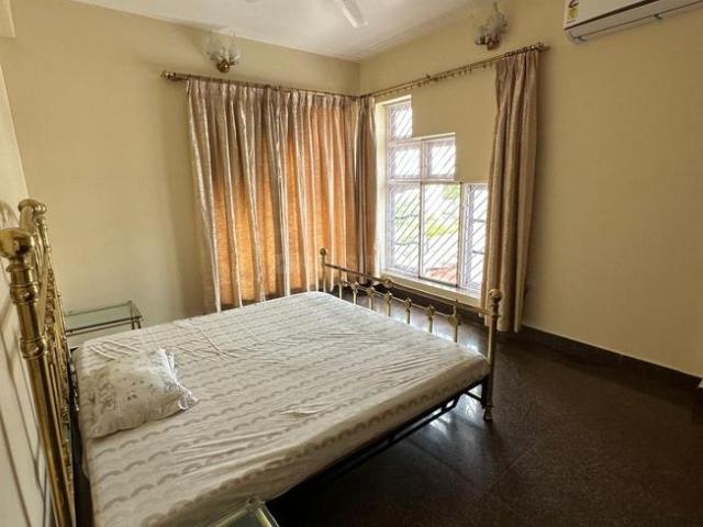 4 BHK Duplex in Halasuru for rent Bengaluru. The reference number is 20549133