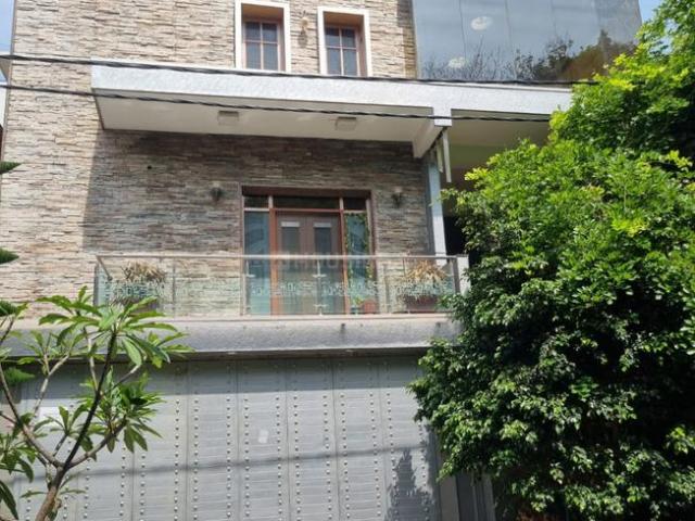 4 BHK Duplex in HSR Layout for resale Bengaluru. The reference number is 21155573