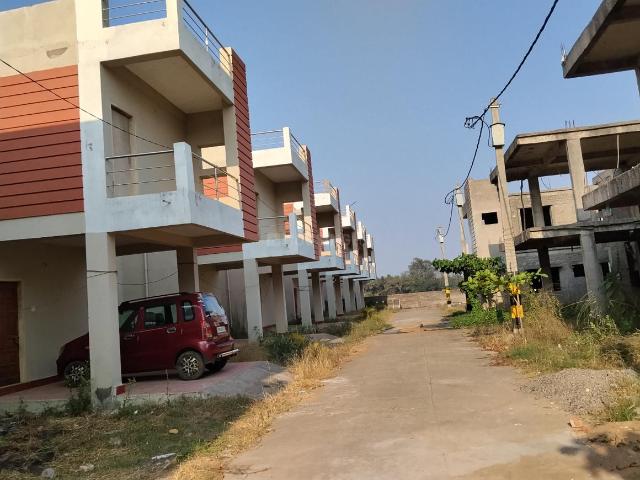 4 BHK Duplex in Jagannathpur for resale Bhubaneswar. The reference number is 19563933