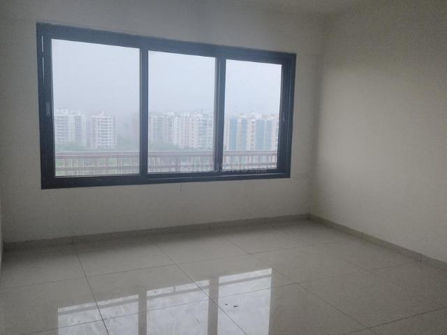 4 BHK Duplex in Jagatpur for rent Ahmedabad. The reference number is 21159918