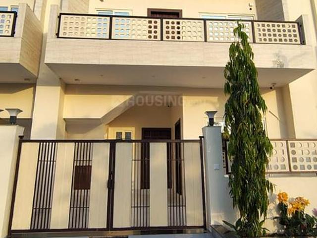 4 BHK Duplex in Meri for rent Jhansi. The reference number is 20449958