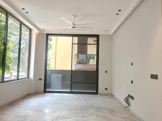 4 BHK Duplex in Navjeevan Vihar for resale New Delhi. The reference number is 20569501