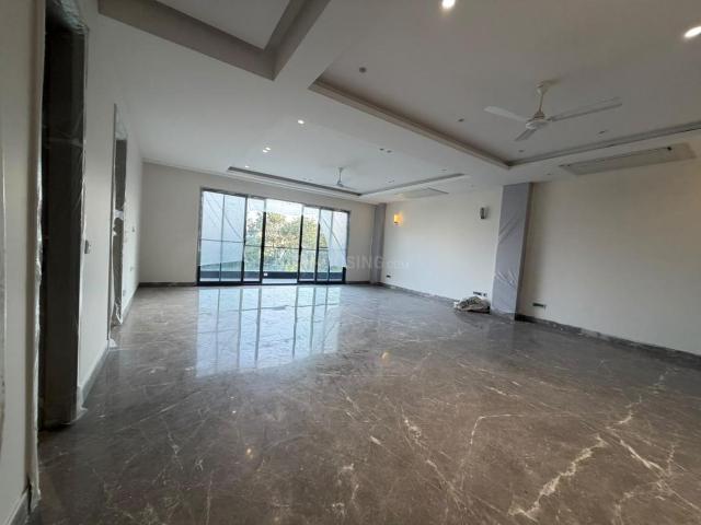 4 BHK Duplex in Safdarjung Enclave for resale New Delhi. The reference number is 21356485