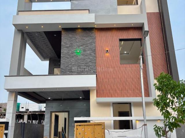 4 BHK Duplex in Sainikpuri for resale Secunderabad. The reference number is 21033568