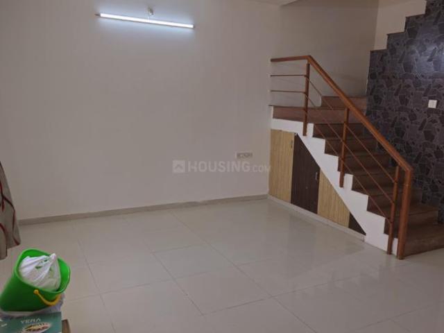 4 BHK Duplex in Saiyed Vasna for rent Vadodara. The reference number is 17703284