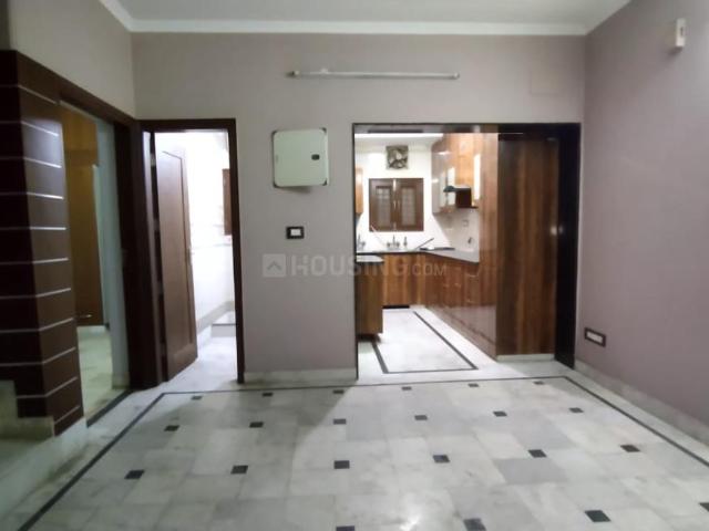 4 BHK Duplex in Sarita Vihar for rent New Delhi. The reference number is 20244412