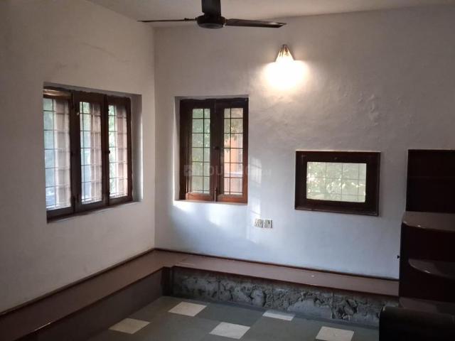 4 BHK Duplex in Sarita Vihar for resale New Delhi. The reference number is 20071023