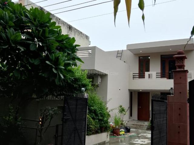 4 BHK Duplex in Sector 23 for rent Gurgaon. The reference number is 20963216