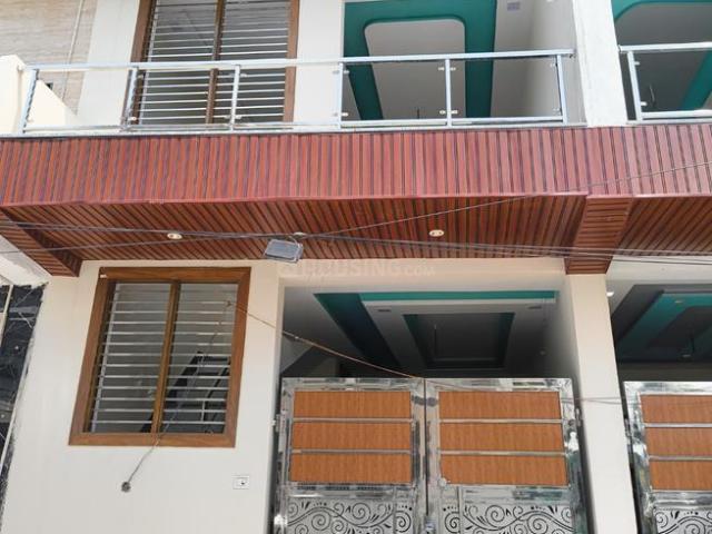 4 BHK Duplex in Shahganj for resale Agra. The reference number is 21164093