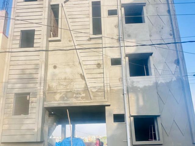 4 BHK Duplex in Suraram for resale Hyderabad. The reference number is 20361455